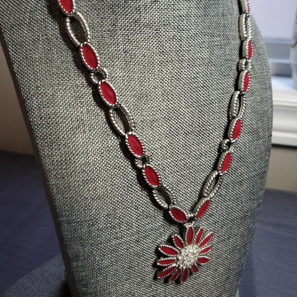 Vintage Nina Ricci Necklace - Picture 4 of 7